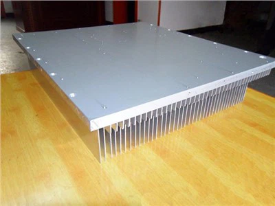 Уметните расхладни елемент са ребрима